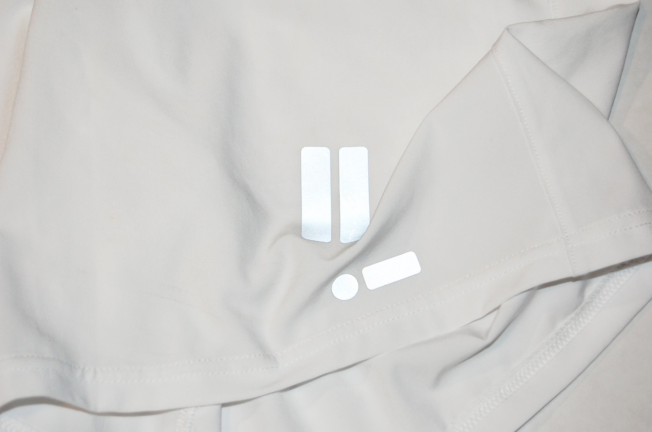 FLUX SHORTS (WHITE)
